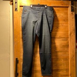 Nine West women’s skinny jeans